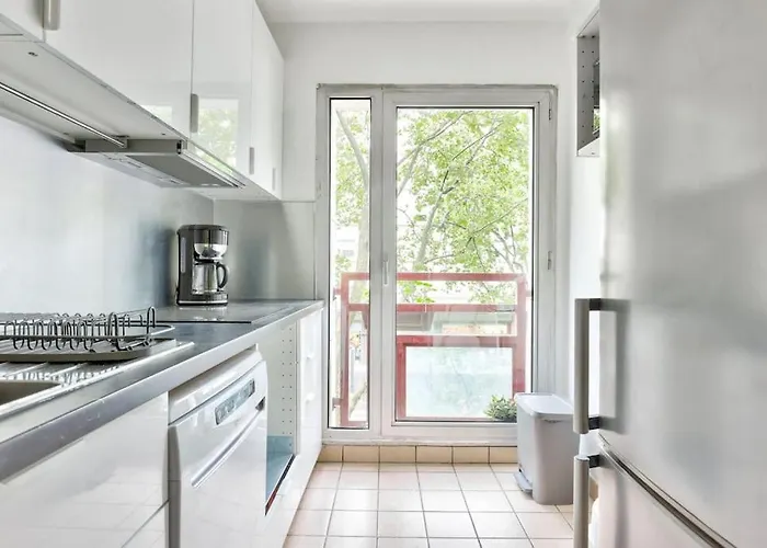 Superbe Moderne Apartman Párizs